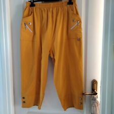 Pantalon couleur jaune d'occasion  Villiers-sur-Marne