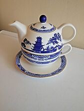 RINGTONS EXCLUSIVE WILLOW PATTERN DESIGN CHINA TEAPOT/CUP/SAUCER SET FOR ONE, used for sale  GOOLE