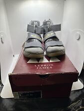 Talla 9 - Nike LeBron Soldier 10 Battle Grey 2016 segunda mano  Embacar hacia Mexico