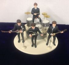 CONJUNTO DE 4 BONECOS BEATLES ED SULLIVAN COM INSTRUMENTOS NO PALCO NOVO NA CAIXA 1994 comprar usado  Enviando para Brazil