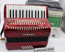 Acordeão Yamaha 8905 30 teclas 18 baixo vermelho com estojo macio e livro em bom estado comprar usado  Enviando para Brazil