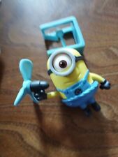 Minions kinder maxi d'occasion  Pacy-sur-Eure