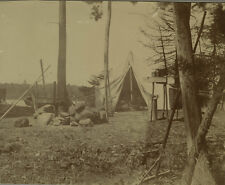 c1890 Foto Adirondack campamento con tienda de campaña, canoa, mesa rústica y rastrillo segunda mano  Embacar hacia Argentina