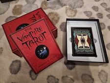 Conjunto de 78 baralhos de cartas e livro de tarô The Vampire Robert M Place comprar usado  Enviando para Brazil