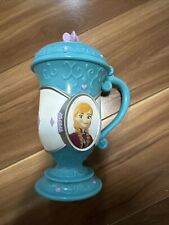 Copo colecionável Disney on Ice Frozen Princesas Elsa Anna com tampa flip comprar usado  Enviando para Brazil