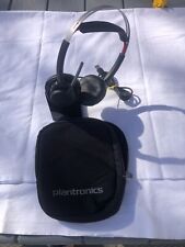 Plantronics (Poly) Voyager Focus UC fone de ouvido sem fio com suporte de carregamento e estojo de transporte comprar usado  Enviando para Brazil
