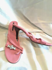 Pied terre toe for sale  UK