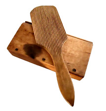 Molde de mantequilla de madera con bisagras rectangular de 1900 con mantequilla estriada pala de trabajador manual segunda mano  Embacar hacia Argentina