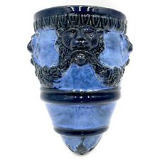 Bolsillo de pared de cerámica azul de dos tonos cabeza de león antiguo 6,25" de alto LEER segunda mano  Embacar hacia Argentina