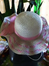 Femme chapeau ruban d'occasion  Saint-Cyprien