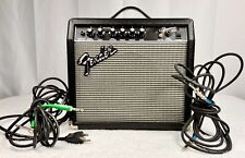 Amplificador de guitarra Fender Frontman 15R negro con cables de diseño de audio cuántico. segunda mano  Embacar hacia Argentina