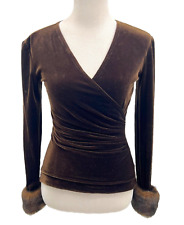 Blusa feminina vintage Tadashi marrom veludo punho de pele sintética crossover elástica tamanho XS, usado comprar usado  Enviando para Brazil