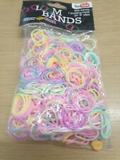 600 Loom Bands - GLOW IN THE DARK - 1 Knotting Hook & 24 S Clips JUST £2.98, used for sale  Shipping to South Africa