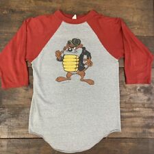 Usado, Camiseta de beisebol vintage 1980 Warner Bros Looney Tunes Taz Umpire dois tons Raglan pequena comprar usado  Enviando para Brazil
