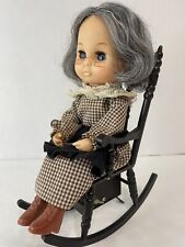 Muñeca abuela silla mecedora musical de colección 1970 Braham's Lullaby segunda mano  Embacar hacia Argentina