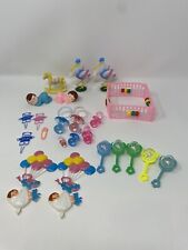 Lote Mixto Vintage de 23 piezas Bebé Niño/Niña Pastel Plástico Cupcake Baby Shower Decoración segunda mano  Embacar hacia Argentina