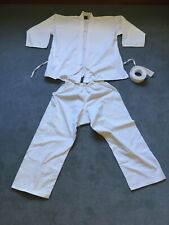 Traje uniforme de karate Liona para niños y adultos - artes marciales, cinturón blanco, talla 4? segunda mano  Embacar hacia Argentina