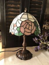 Abajur estilo vintage Tiffany vitral rosa floral rosa/verde 13” de altura comprar usado  Enviando para Brazil