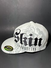 Chapéu logotipo branco skate motocross Y2K Skin Industries tamanho 7 1/4 - 7 5/8 comprar usado  Enviando para Brazil