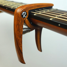 Usado, Capo gatilho guitarra elétrica/acústica Riff Music Products Deluxe - Madeira comprar usado  Enviando para Brazil