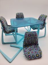 1977 Barbie Dream House mesa de jantar dinette azul e 4 cadeiras estofadas  comprar usado  Enviando para Brazil