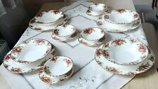 ROYAL ALBERT OLD COUNTRY ROSES DINNER SET FOR FOUR, used for sale  Shipping to South Africa