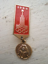 Insigne moscou 1980 d'occasion  L'Arbresle