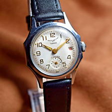 Soviet wristwatch chaika d'occasion  Expédié en Belgium