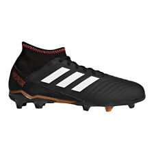 Chaussures foot adidas d'occasion  Grisy-Suisnes