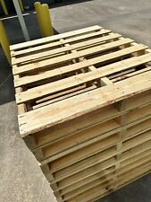 Paletes de madeira 48x40 Premium A placas de espessura 1/2 US$ 15 cada 150 disponíveis locais comprar usado  Enviando para Brazil
