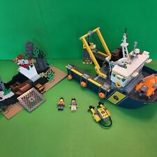 LEGO #60095 BARCO DE EXPLORACIÓN DE AGUAS PROFUNDAS con barco hundido - excelente estado - retirado segunda mano  Embacar hacia Argentina