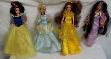 Lote vintage mini 6,5” princesa da Disney/4 bonecas Barbie Branca de Neve, Cinderela (t) comprar usado  Enviando para Brazil