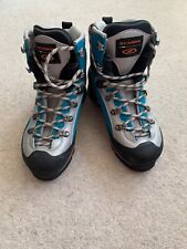 Scarpa mountaineering boots for sale  SOUTHAMPTON