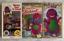 Lote VHS Barney 90’s: Barney Goes to School, Let’s Play School, Sing & Dance With comprar usado  Enviando para Brazil