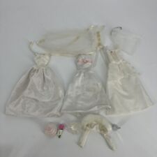 Lote de vestido de noiva boneca Barbie buquê de véu branco bolo flores sonho noiva, usado comprar usado  Enviando para Brazil