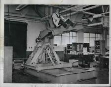 1961 Press Photo Irlanda faz o Rocking Cockpit para um simulador de voo comprar usado  Enviando para Brazil