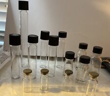Lote de 14 botellas de vidrio transparente pequeñas/mini con tapas, usado segunda mano  Embacar hacia Argentina