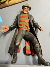 Neca Reel Toys New Nightmare Freddy 18" som ativado por movimento. Danos leves. comprar usado  Enviando para Brazil