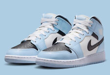Brukt, Nike Air Jordan 1 Mid Ice Blue Black White UNC Shoes 555112-401 (GS) Youth Sizes til salgs  Frakt til Norway