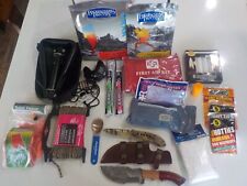 Lote de equipamento de preparação de sobrevivência de emergência Zombie Bug Out Bag com faca rastreadora comprar usado  Enviando para Brazil
