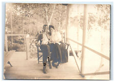 Cartão postal casal sentado na varanda do banco de Limerick ME Estate *aparado* RPPC A46, usado comprar usado  Enviando para Brazil