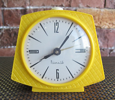 Relógio despertador vintage mecânico URSS corda amarelo Vitjaz soviético raro comprar usado  Enviando para Brazil