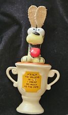 Figura vintage 1983 Enesco cerámica Garfield perro die trofeo copa amorosa segunda mano  Embacar hacia Argentina