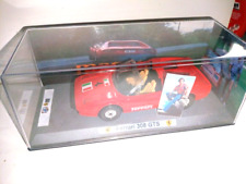 Używany, Magnum P I  ferrari 308 GTS  diorama serie TV Film  base corgi  1/36 na sprzedaż  Wysyłka do Poland