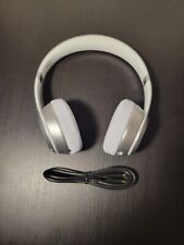 Fones de ouvido supra-auriculares Beats by Dr. Dre Beats Solo 2 sem fio - Prata comprar usado  Enviando para Brazil