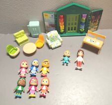 LOTE DE MUEBLES Y FIGURAS COCOMELON Preescolar Escolar Time House Mamá JJ Tiburón Set segunda mano  Embacar hacia Argentina