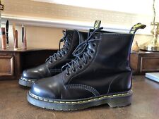 Dr. martens boots usato  Caltanissetta