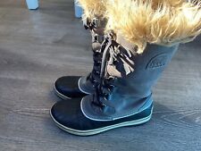 Sorel fur lined for sale  Round Lake