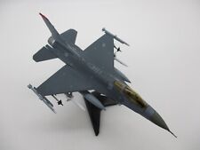 Avión de combate multifunción F-Toys 1:144 USAF General Dynamics F-16 Fighting Falco segunda mano  Embacar hacia Argentina