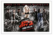 SIN CITY 2 A DAME TO KILL FOR CAST SIGNED PHOTO PRINT AUTOGRAPH POSTER usato  Spedire a Italy